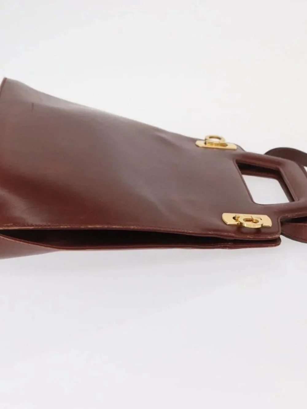 Salvatore Ferragamo Gancini Shoulder Bag Leather Brown Gold Auth 159579